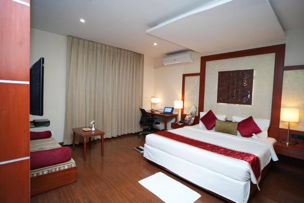 The Altruist Business Hotel Hitech Hajdarábád Exteriér fotografie