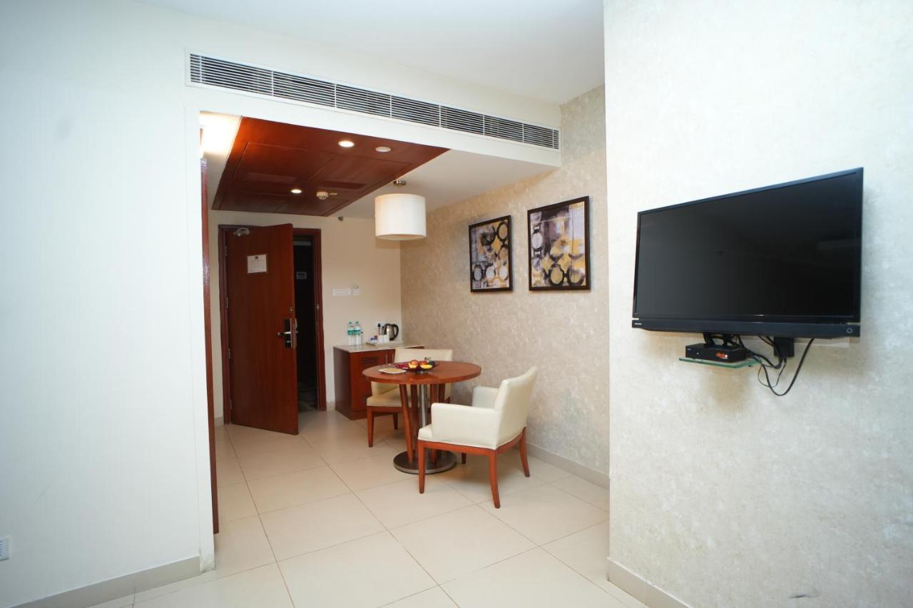The Altruist Business Hotel Hitech Hajdarábád Exteriér fotografie
