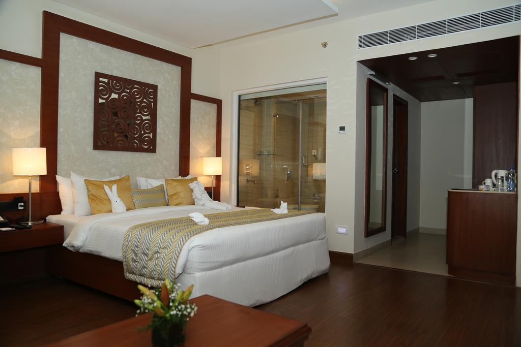 The Altruist Business Hotel Hitech Hajdarábád Exteriér fotografie