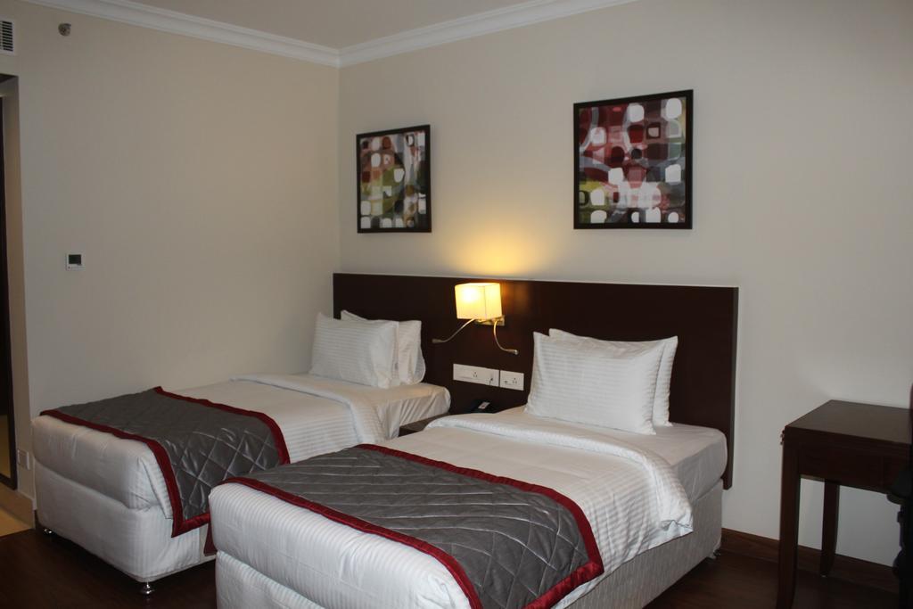 The Altruist Business Hotel Hitech Hajdarábád Pokoj fotografie